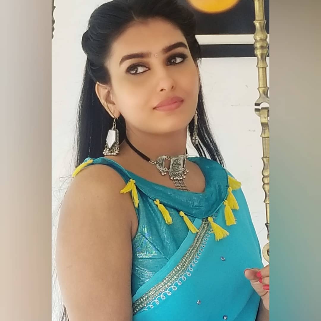 tamil serial actress navel photos